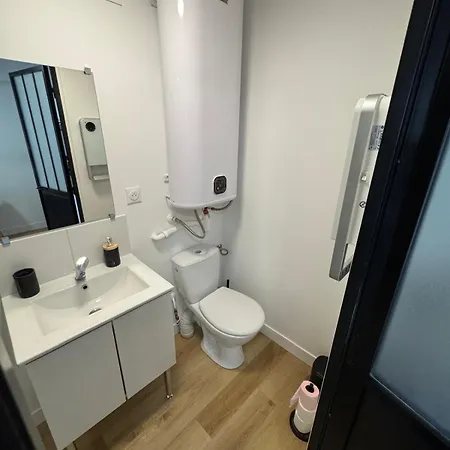 Logement 7 Parking Prive Gratuit Sous Video Surveillance *