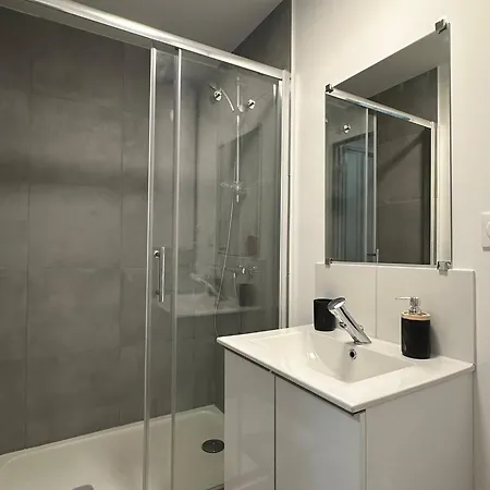 Logement 7 Parking Prive Gratuit Sous Video Surveillance *