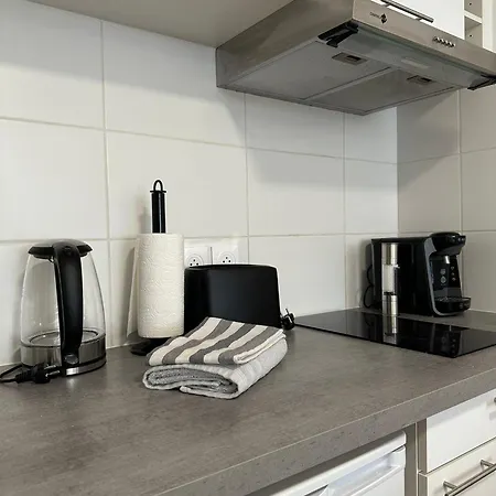 Logement 7 Parking Prive Gratuit Sous Video Surveillance 公寓 *